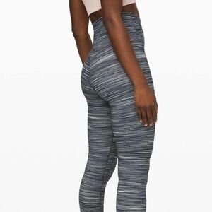 Lululemon Align Crop 21" Cross Waist Legging in Size 4